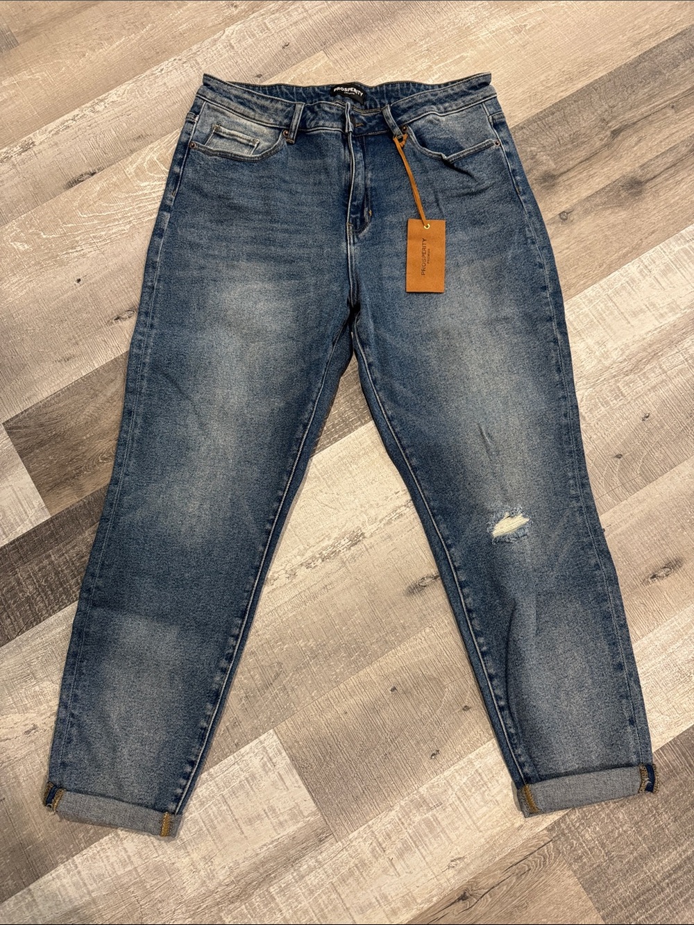 NWT Prosperity Relaxed High-Rise Distressed Women’s Jeans - Blue